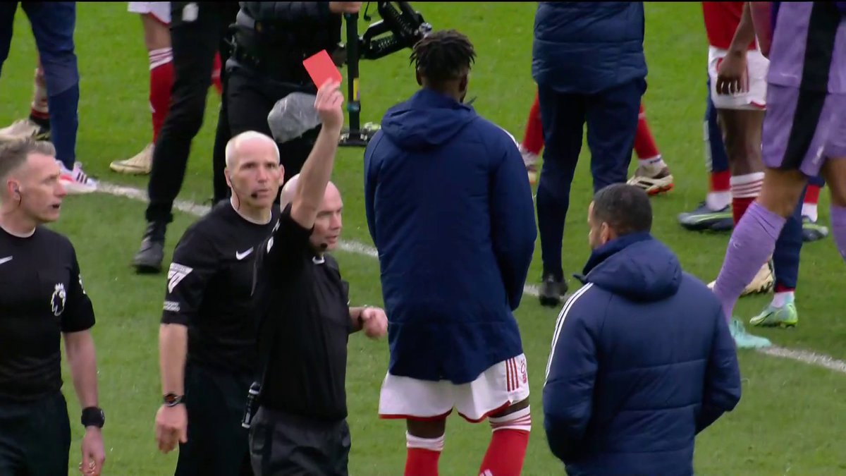 Nottingham Forest owner Evangelos Marinakis was seen on the pitch following Liverpool's late winner at the City Ground with the coach Steven Reid seeing a post-match Red card 🟥