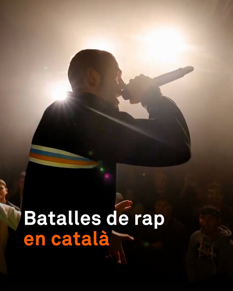 "Abans això era impensable”. La primera competició de freestyle en català ha demostrat que hi ha prou rapers amb talent per enfrontar-se en directe. Aquestes batalles de rimes improvisades atreuen molt públic, però fins ara eren només en castellà