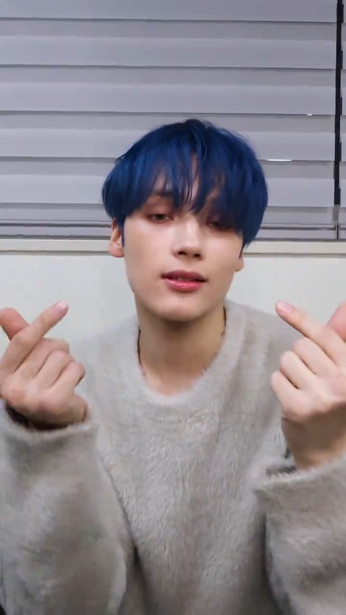 bluekai is hereeee ✋🫐 🔗 #투모로우바이투게더 #TOMORROW_X_TOGETHER #TXT #휴닝카이 #HUENINGKAI