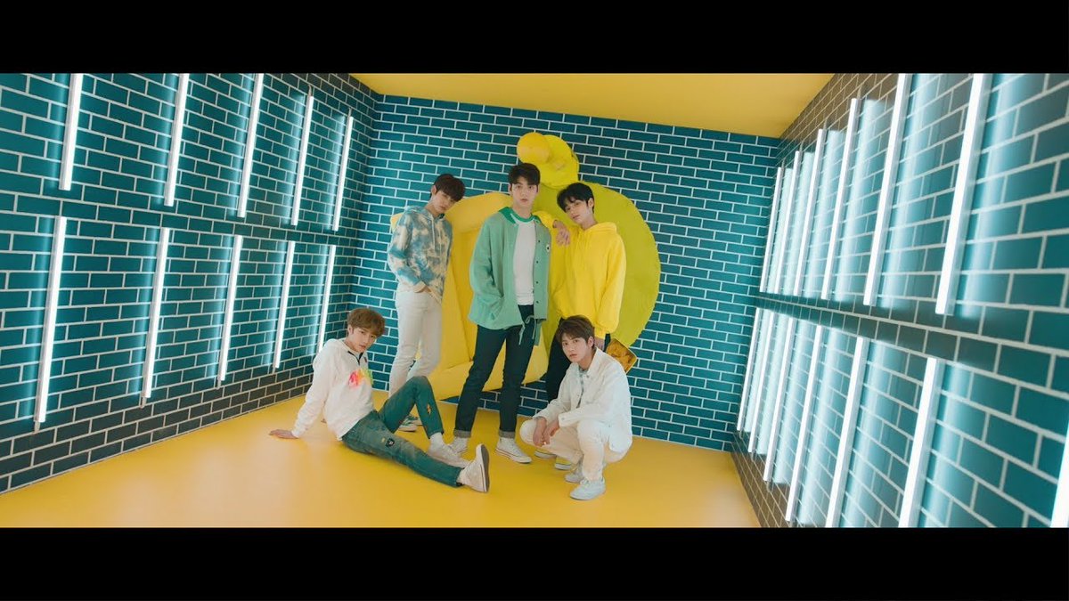 5 Years ago today, TXT debuted with 'Crown'