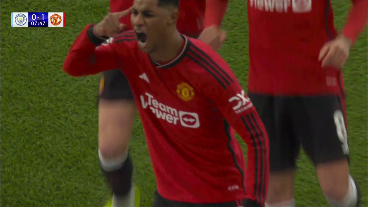 Marcus Rashford that is SENSATIONAL! 🔥🤯