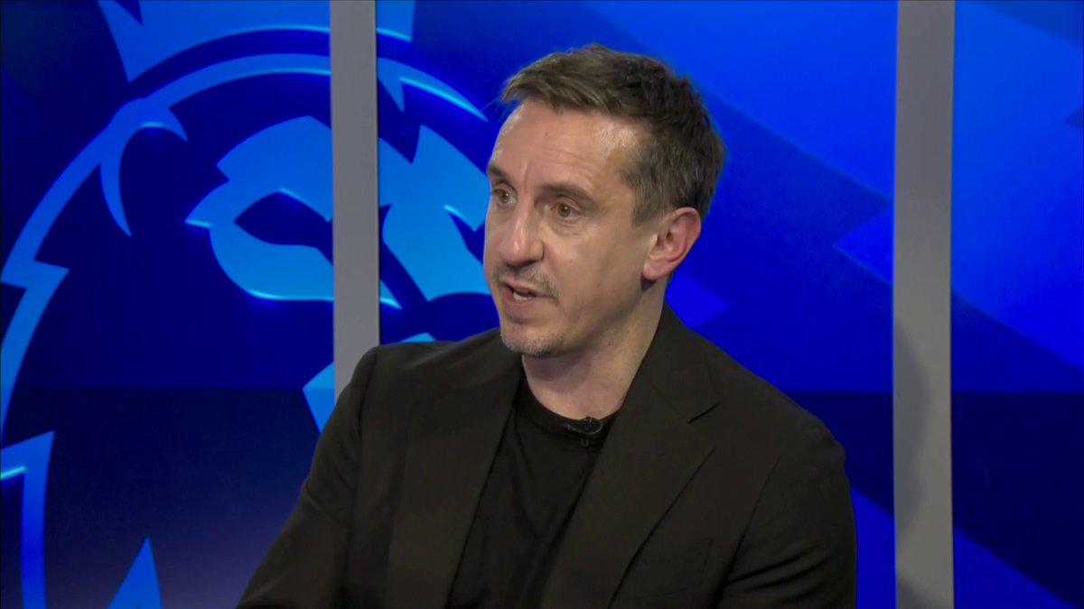 "We're just tired, Kelly" 😂 Neville and Keane discuss Man United and Erik ten Hag 👇