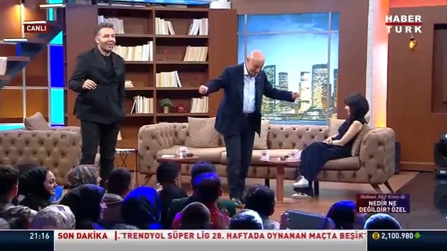 Stüdyoda keyifli anlar... Cumhur İttifakı Ankara Büyükşehir Belediye Başkan Adayı Turgut Altınok 🇹🇷'tan Misket Havası.