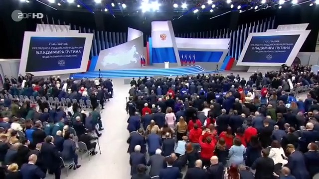 Diese Woche veröffentlichte Russland ein abgehörtes Gespräch deutscher Offiziere – ein klassisches Beispiel für hybride Kriegsführung. Neben Spionage zählt dazu beispielsweise auch der Einsatz von Desinformation als Waffe. Die Methoden und Strategien sind dabei vielfältig.