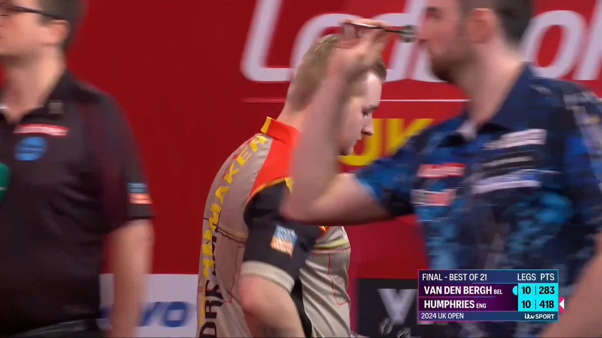 VAN DEN BERGH IS THE CHAMPION! 🏆 Dimitri Van den Bergh wins the 2024 Ladbrokes UK Open! One of the most dramatic endings you will ever see! 📺 #UKOpenDarts | Final