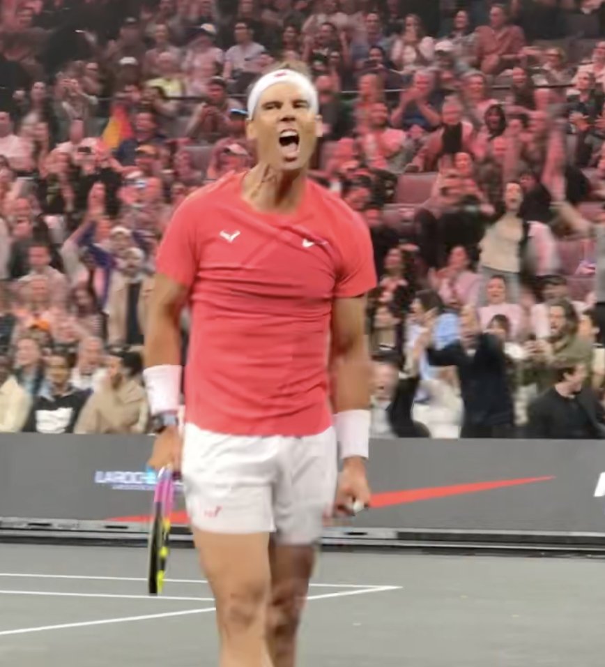 Rafa Nadal ganó 22 títulos de Grand Slam y así festeja levantar un match point en una exhibición. No habrá otro competidor igual 🐐