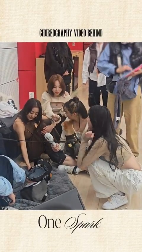 TWICE “ONE SPARK” Choreography Video (Moving Ver.) Behind 💥 Listen ONE SPARK ❤‍🔥 Listen With YOU-th #TWICE #트와이스 #WithYOUth #ONESPARK