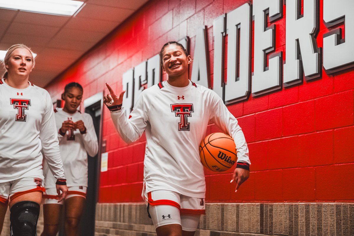 "When I fill other people's buckets, it also fills mine." Jasmine Shavers | The Matador Club