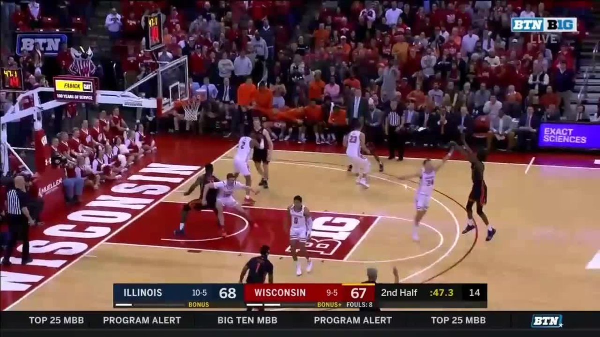 Illinois lost 15 straight games against Wisconsin from 2011-2019. Absolute rock bottom for a program 7-0 against the Badgers since this moment Forever grateful for the dragons that Ayo Dosunmu slayed Glad his legacy is still being carried on