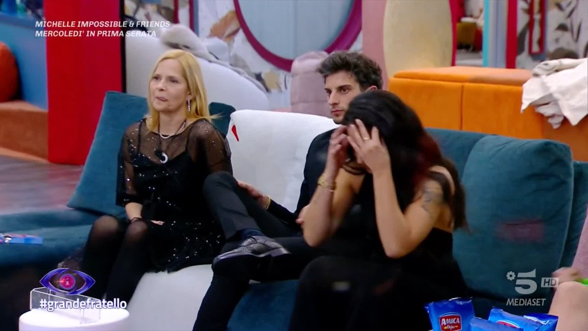 Il pubblico ha deciso che la meno votata è... Anita! #GrandeFratello