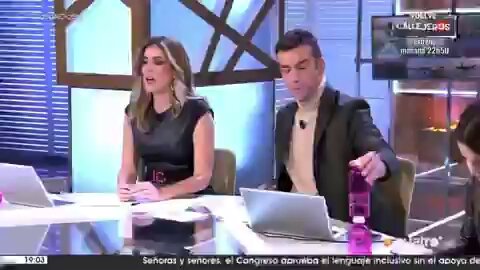 Cuando una joven destroza el falso discurso feminista woke en 2 minutos y en pleno directo de televisión… Solo había que ver la cara de los tertulianos…