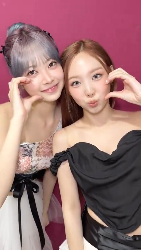 만채만 바라바라봐 👀💗 💥 Listen ONE SPARK ❤‍🔥 Listen With YOU-th LE SSERAFIM #lookatme #TWICE #트와이스 #NAYEON #나연 #LE_SSERAFIM #르세라핌 #HONGEUNCHAE #홍은채 #WithYOUth #ONESPARK
