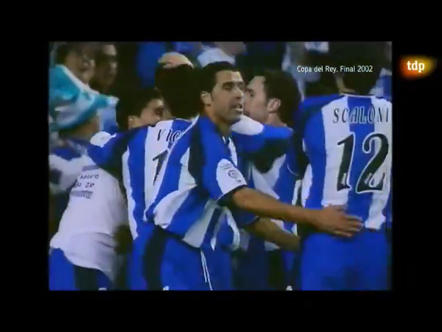 🔙⏰Hoy se cumplen 22 años del 'Centenariazo' 🏆🔵⚪️El 6 de marzo de 2002 el RC Deportivo le ganó la Copa del Rey al Real Madrid, en su estadio y en el año de su centenario