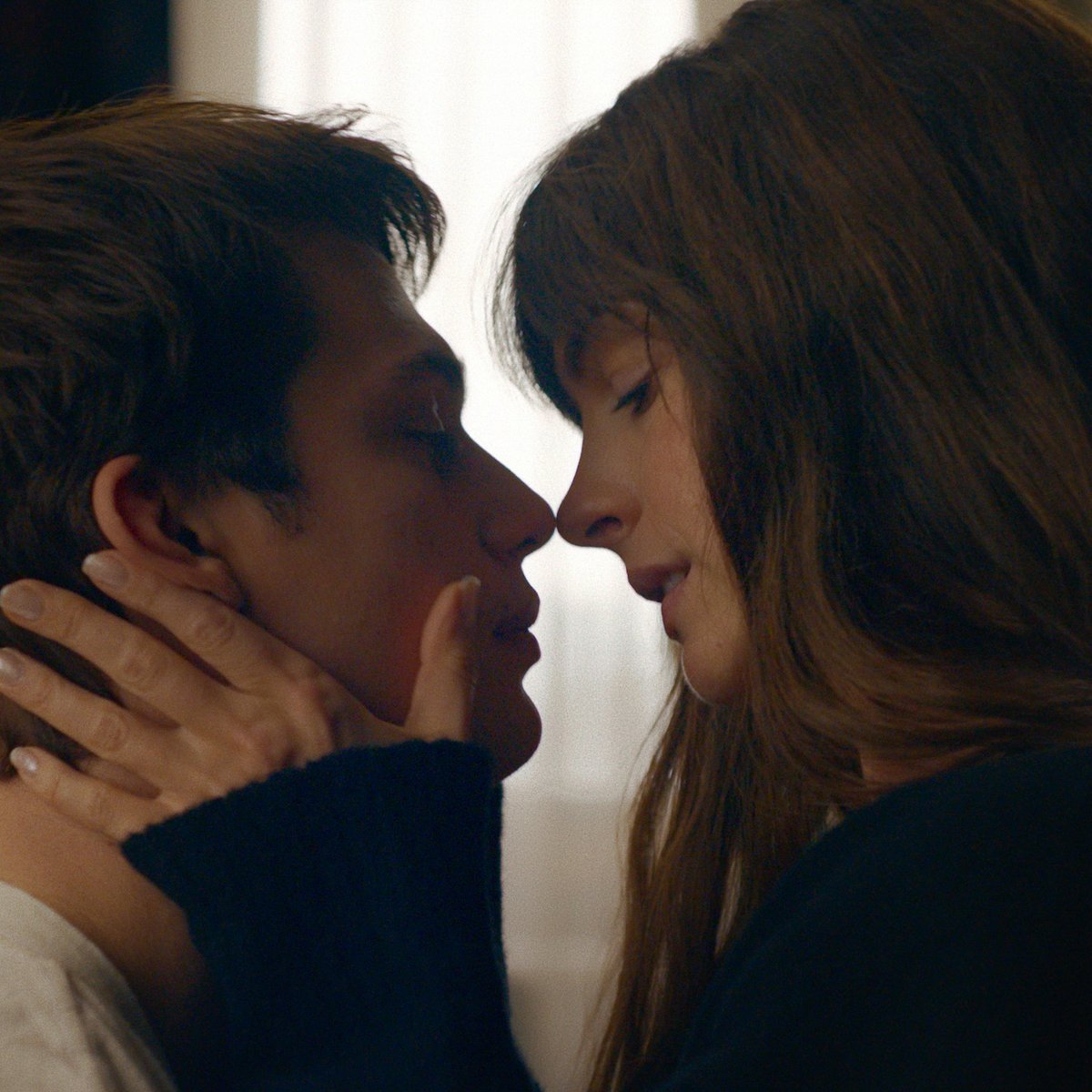 “La Idea de Ti”: Por el primer tráiler de la nueva película de Anne Hathaway y Nicholas Galitzine, llega el 2 de mayo a Prime Video.
