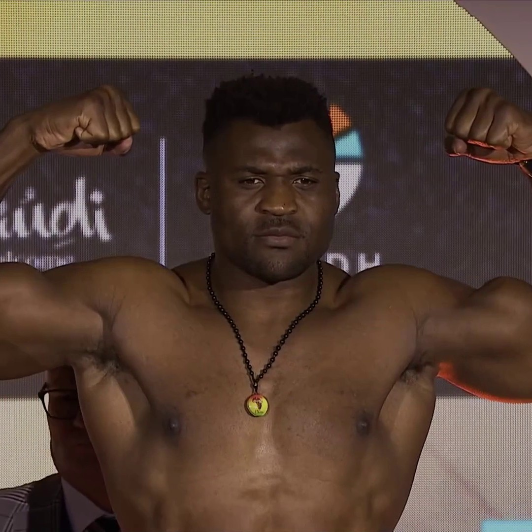 🚨🚨 123.6KG POUR FRANCIS NGANNOU SUR LA BALANCE ! CE BŒUF 🤯