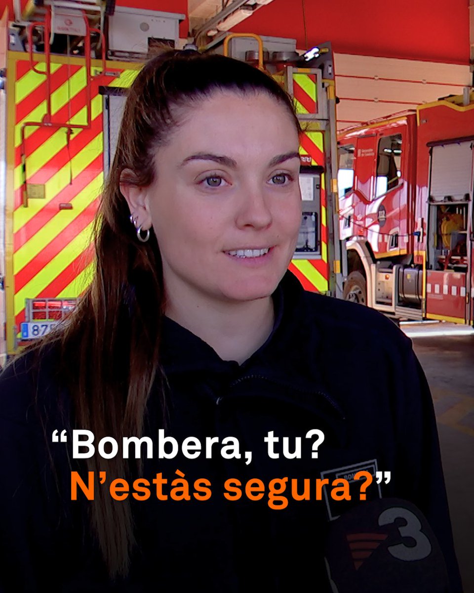“Bombera, tu? N’estàs segura?” La Carla és una de les poques bomberes de Catalunya. De fet, només un 2% de membres del cos són dones. Però aquest any canvia el sistema d'adjudicació de places i un 40% es reserven per a elles. N'entraran més que en 25 anys