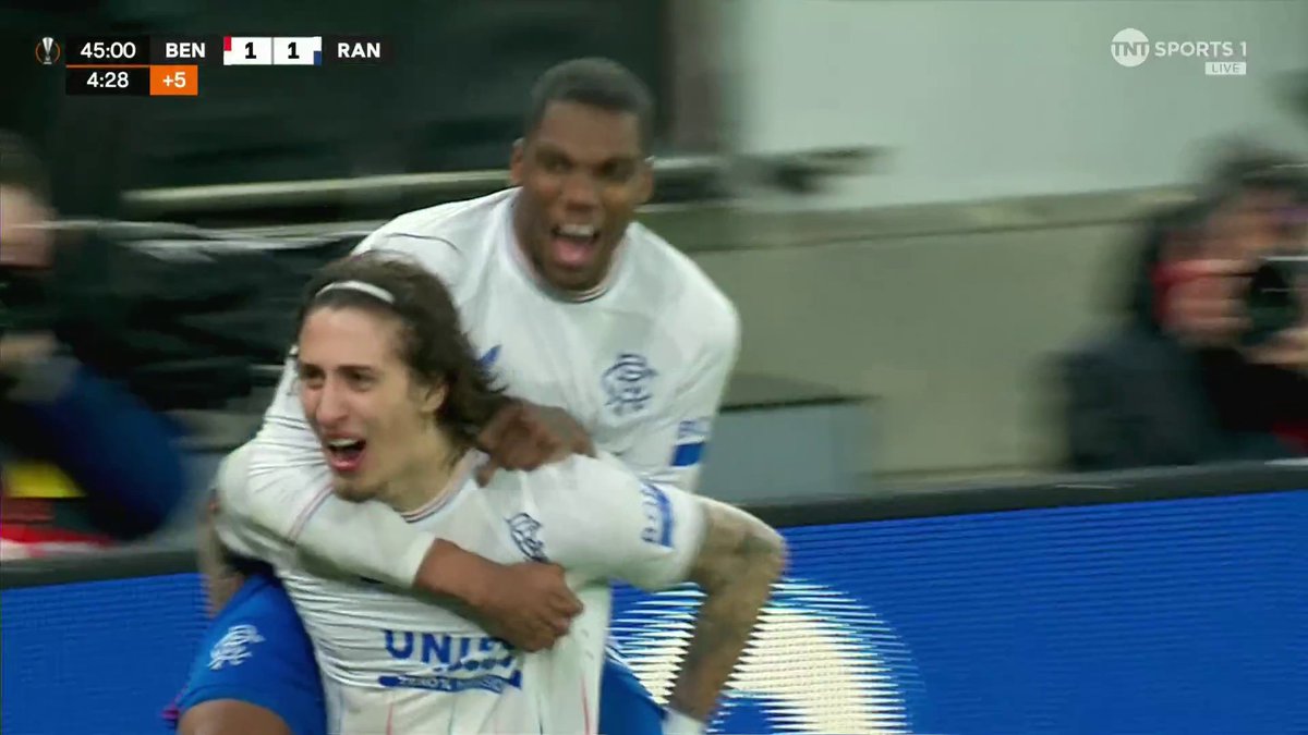 Rangers have the lead again! 💥 Dujon Sterling in the right place at the right time ✅ #UEL