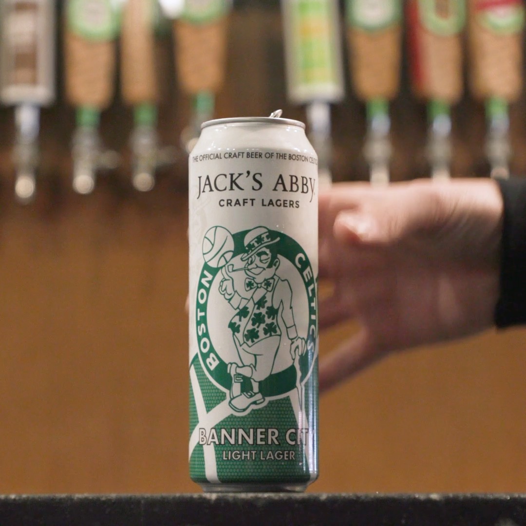 There's no better time to raise a Banner City Light Lager from Jack's Abby Craft Lagers than during #MassBeerWeek 🍻☘️ Find it near you: