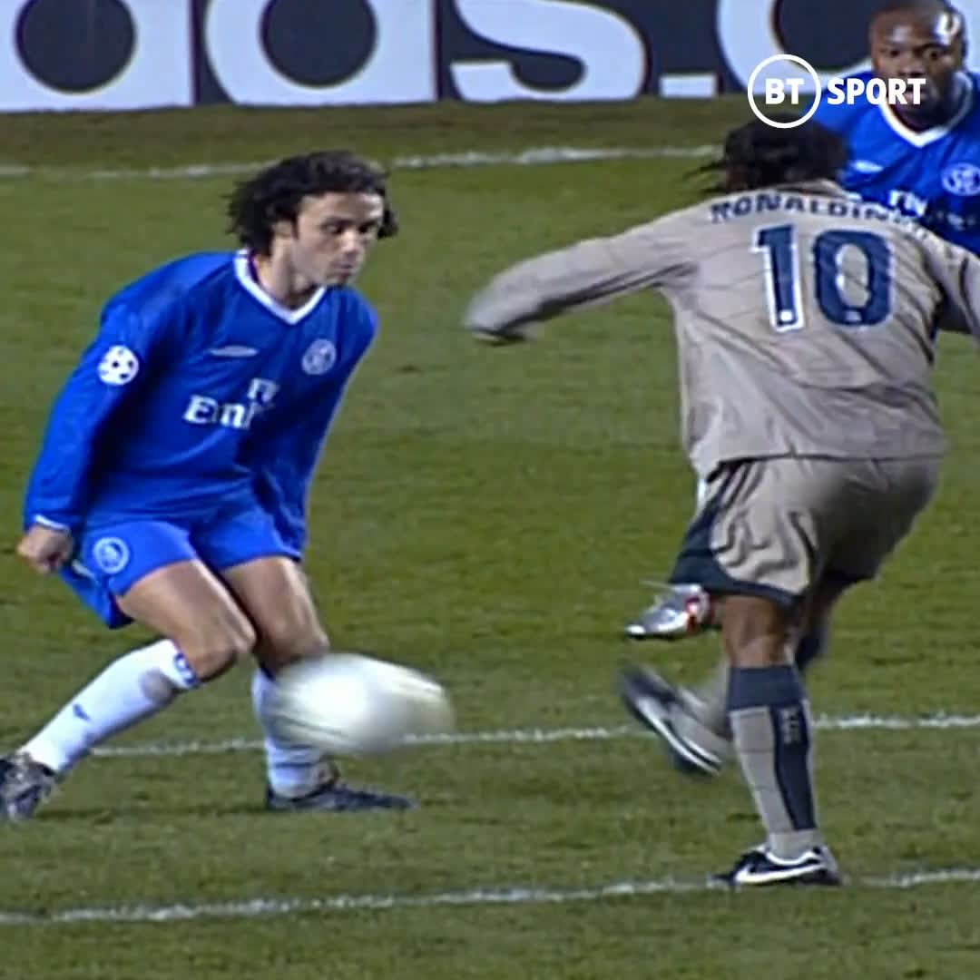 19 years ago today... Ronaldinho killed the ball, threw a couple of quick feints, and scored an iconic #UCL goal at Stamford Bridge 😍