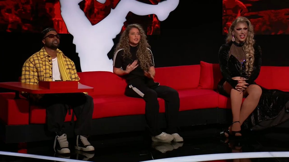 You can try, but you’re not snatching my wig 🙅♀️ Don’t miss all the fun tonight on #Ridiculousness with Jessica Wild ➡️ starting at 10/9c on MTV ✌️ #DragRace