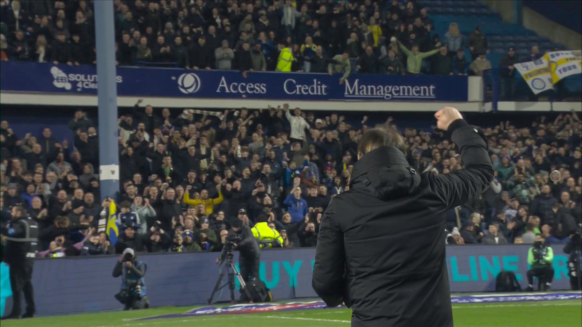 Daniel Farke 🤝 Leeds fans