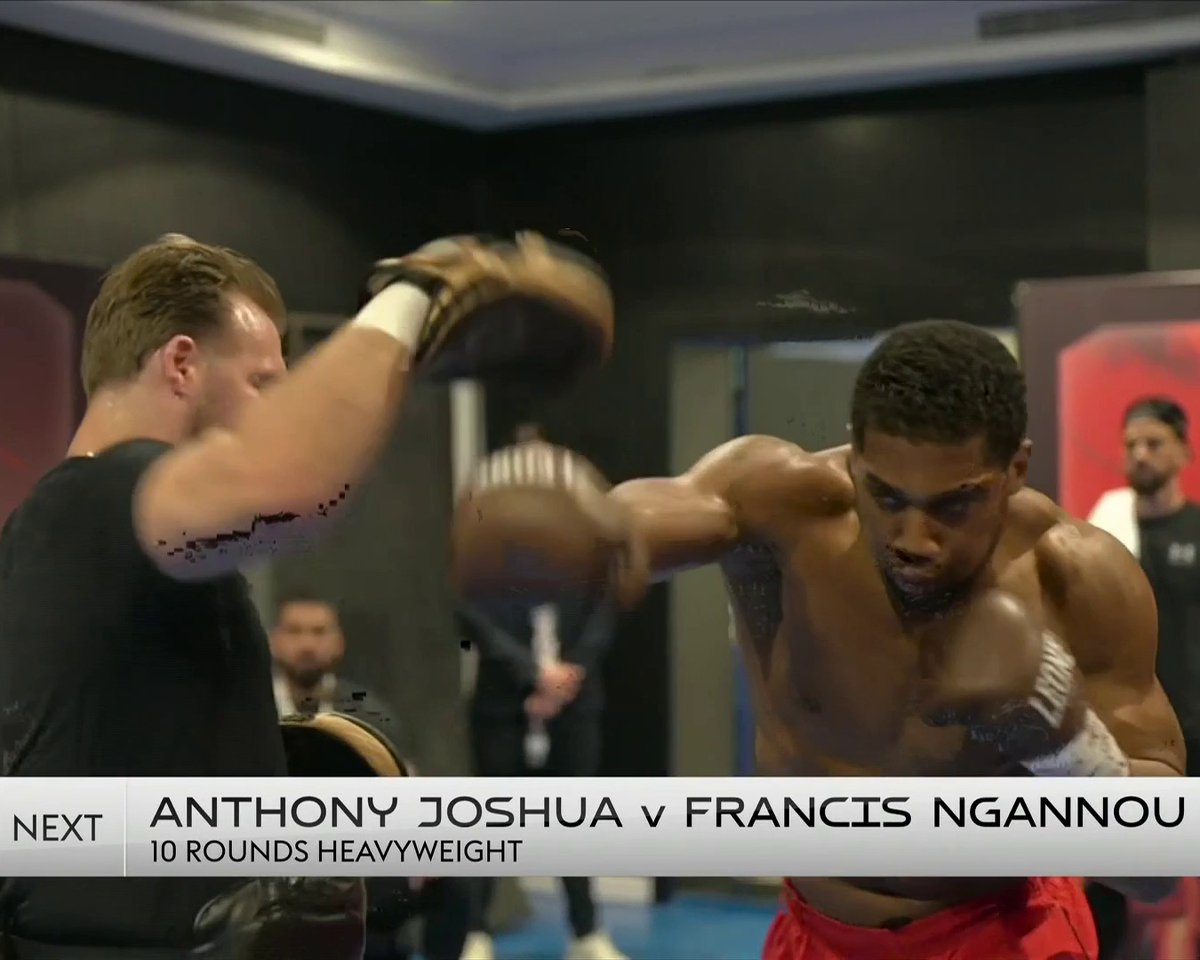 AJ throwing with VENOM backstage 💥 #JoshuaNgannou | Live now