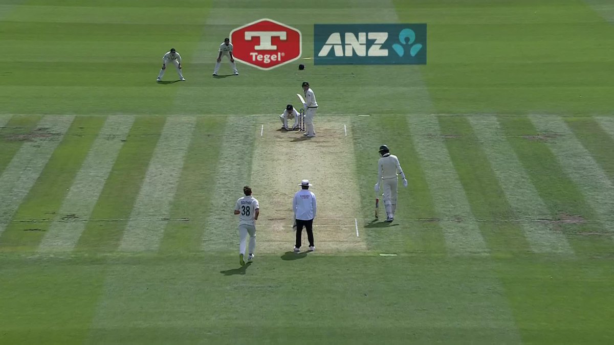 WHAT A CATCH, GLENN PHILLIPS. 🤯🔥 - One of the best fielders in this generation.....!!!!