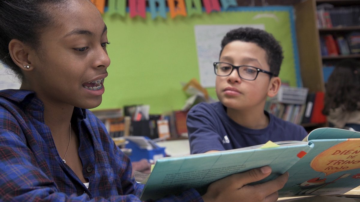 When younger students are paired with older students as reading partners, social, emotional and academic skills flourish for all. 🌷