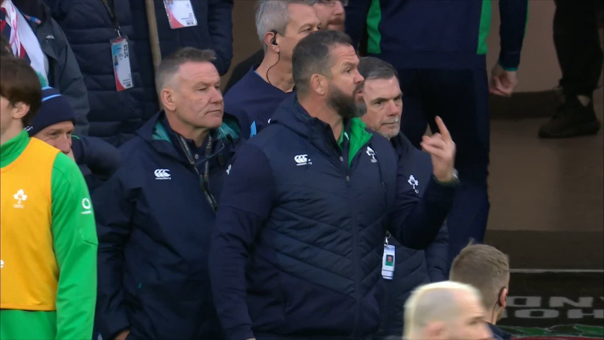 There seemed to be a bit of a disagreement between Steve Borthwick and Andy Farrell 👀 #ITVRugby | #GuinnessM6N