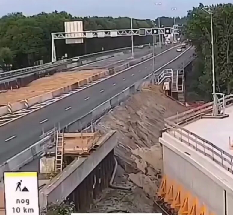 Hollanda'da, otoyolun altına 2 günde tünel inşa edilmesi gündem oldu. Türkiye'de yapımı genelde kaç gün sürer?