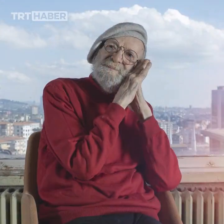 “Hatalardan ders aldım. Dostlarımı izledim, onlardan birçok şey öğrendim. Şükrediyorum Allah'a, iyi bir yaşam verdi bana.” Kayhan Yıldızoğlu...