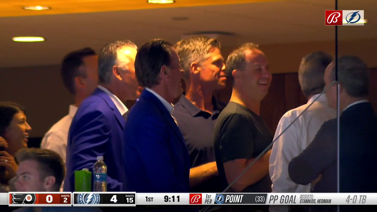 The '04 squad's reaction in the suite 😂