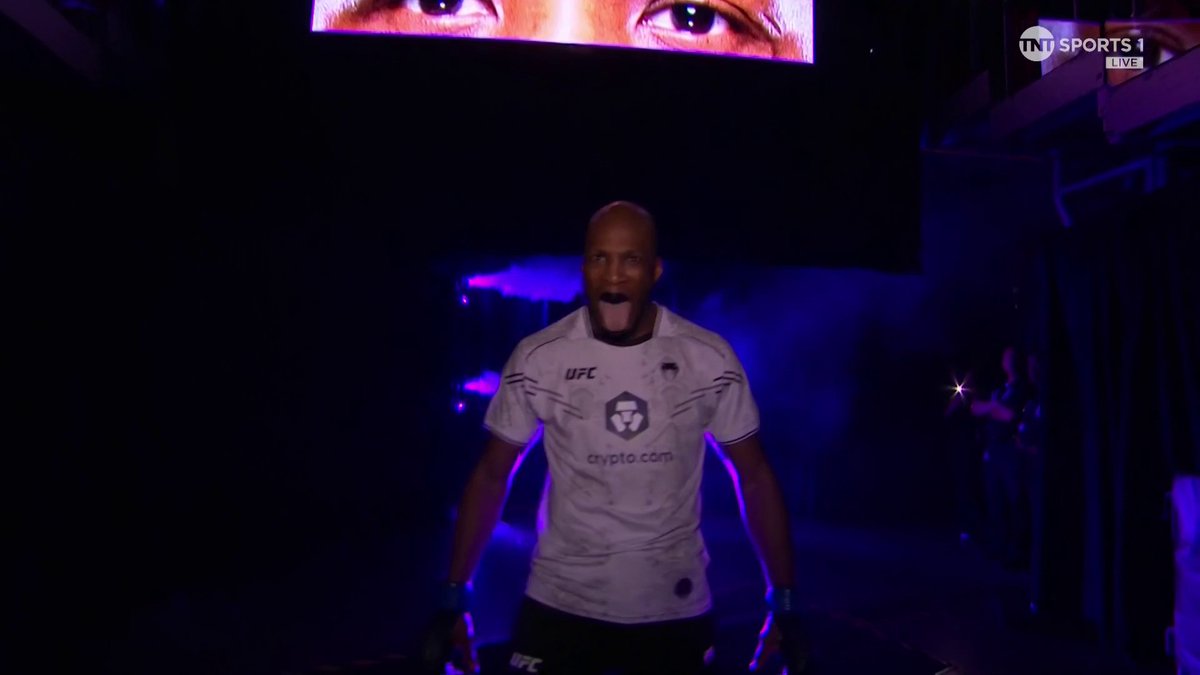 MVP WALKS OUT TO THE UNDERTAKER THEME! 🤯 #UFC299 | Live on TNT Sports & discovery+
