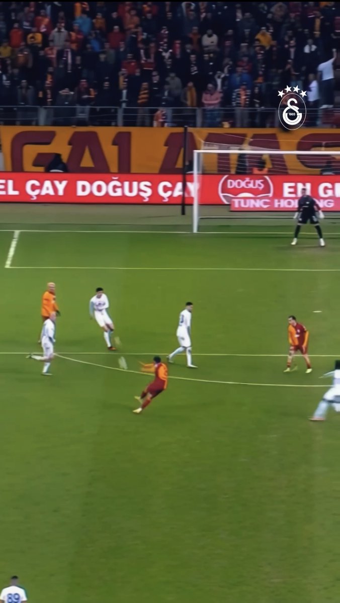 Kariyerinin ilk hat-trick’ini Galatasaray formasıyla yaptı! 🔥 KDB 🚀