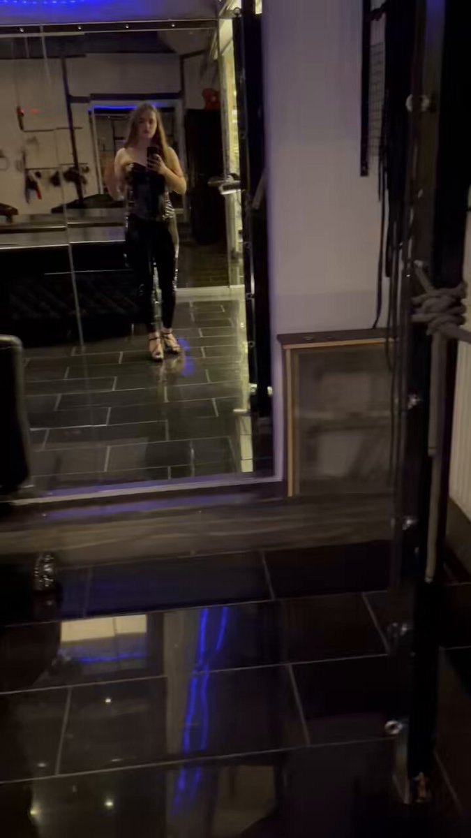 Outfit number two 🖤