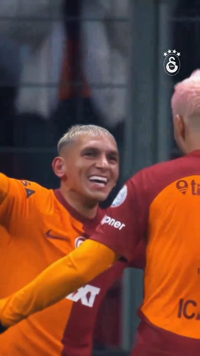 Çok beklediği gole sonunda kavuştu 😍 Lucas Torreira 🐜