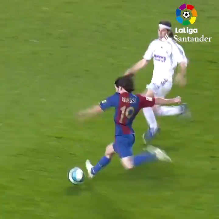 Un día como hoy, pero 17 años atrás, Lionel Messi hacía el primer HAT-TRICK de su carrera. Sí, ante el REAL MADRID, con 19 AÑOS. 🇦🇷🚬