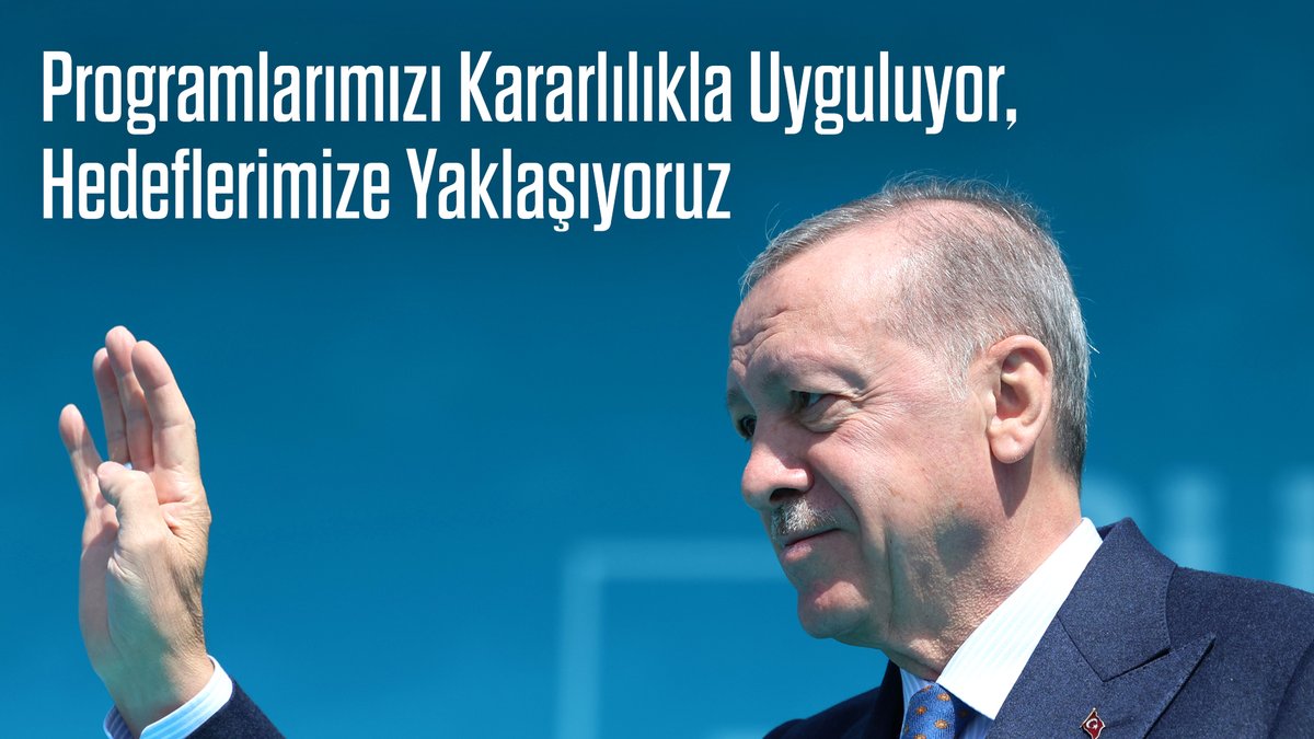 Allah’ın izniyle programlarımızı kararlılıkla uyguluyor, hedeflerimize adım adım yaklaşıyoruz. Cumhurbaşkanıyla, kabinesiyle, meclisiyle, belediyeleriyle, velhasıl tüm kadrolarımızla milletimizin hizmetkârı olarak yolumuza devam ediyoruz.