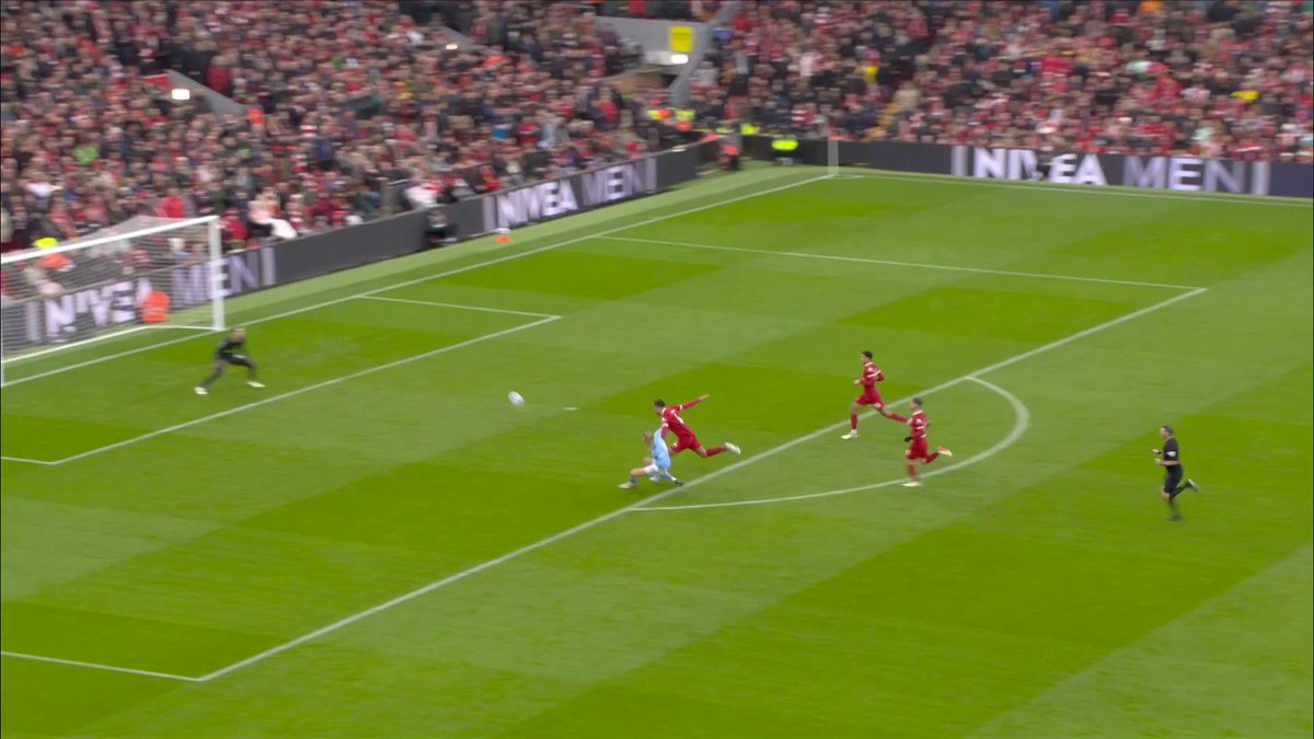 "I'd say that was a draw" ๐
Haaland vs VVD ๐