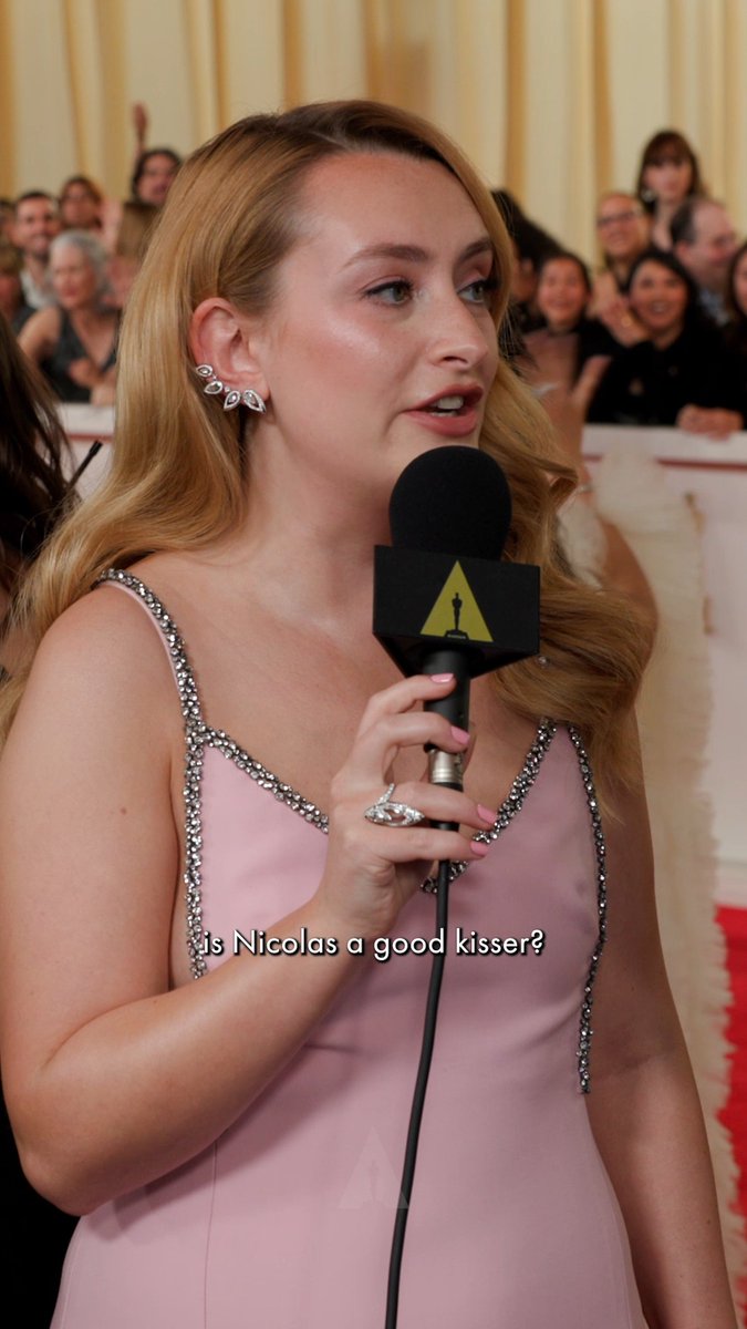 Taylor Zakhar Perez talks kissing costars and canines with #Oscars Ambassador Amelia Dimoldenberg (Amelia Dimoldenberg)