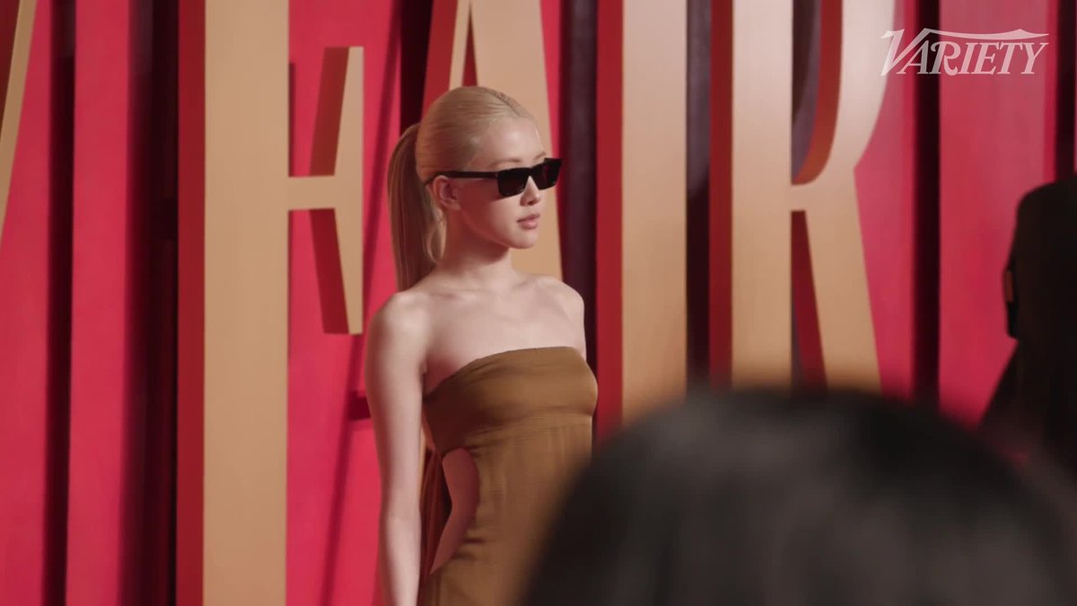 BLACKPINK’s Rosé attends the Vanity Fair #Oscars after-party.
