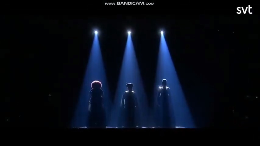 petition for the mamas to be an interval act on this years Eurovision! They deserve it after 2020 was cancelled 🥰