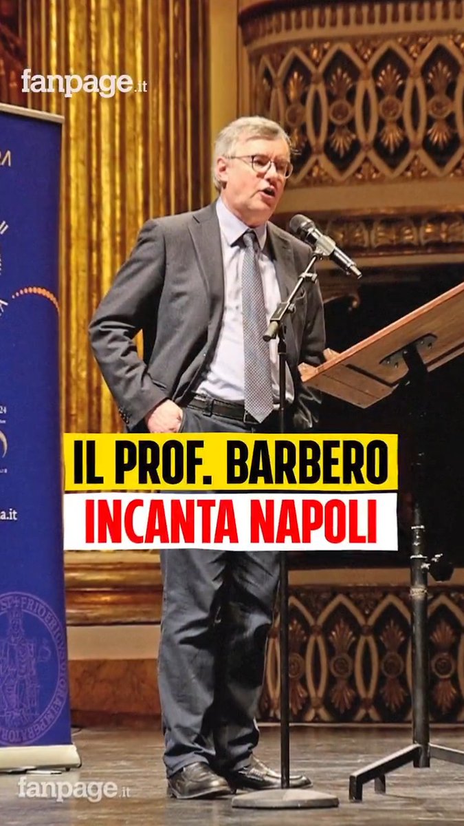 Alessandro #Barbero a #Napoli: "Sono emozionato, parlare ai giovani è una bella responsabilità" Il professore Alessandro Barbero ha tenuto una lezione al teatro San Carlo di Napoli. Tantissimi i giovani che hanno partecipato all'evento, sold out già da una settimana