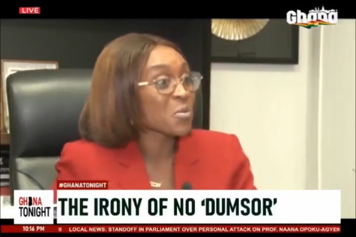 “Look at Europe. Look at America” meanwhile, madam look at your wig. You guys have been dabbling in politics of comparison since 2017 yet can’t get a proper wig on. Mmoaa! #DumsorIsBack!