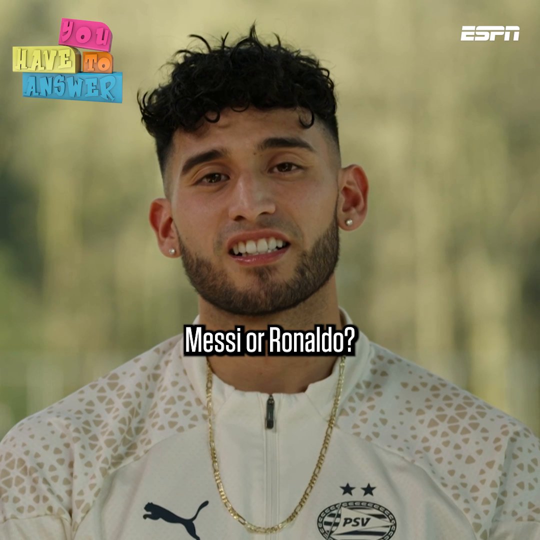"Messi or Ronaldo?" 🐐 USMNT and PSV striker Ricardo Pepi had to make some tough choices ahead of their Champions League Round of 16 clash against Dortmund 👀
