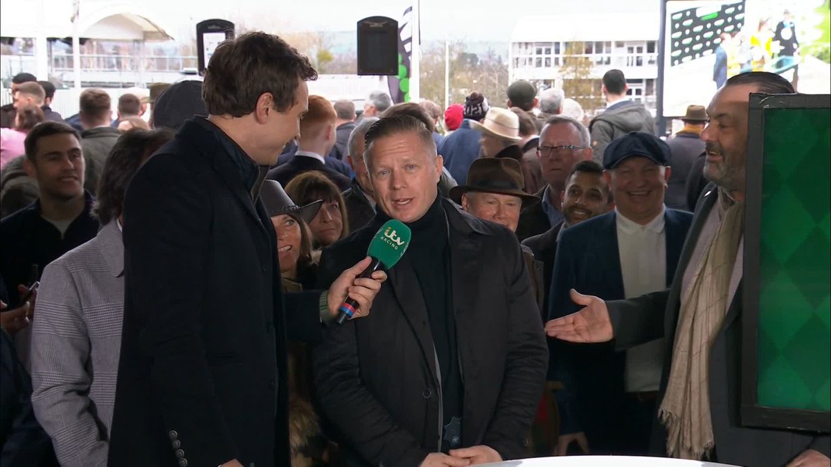 Have we just found a Matt Chapman lookalike? 🤣 #ITVRacing | #CheltenhamFestival