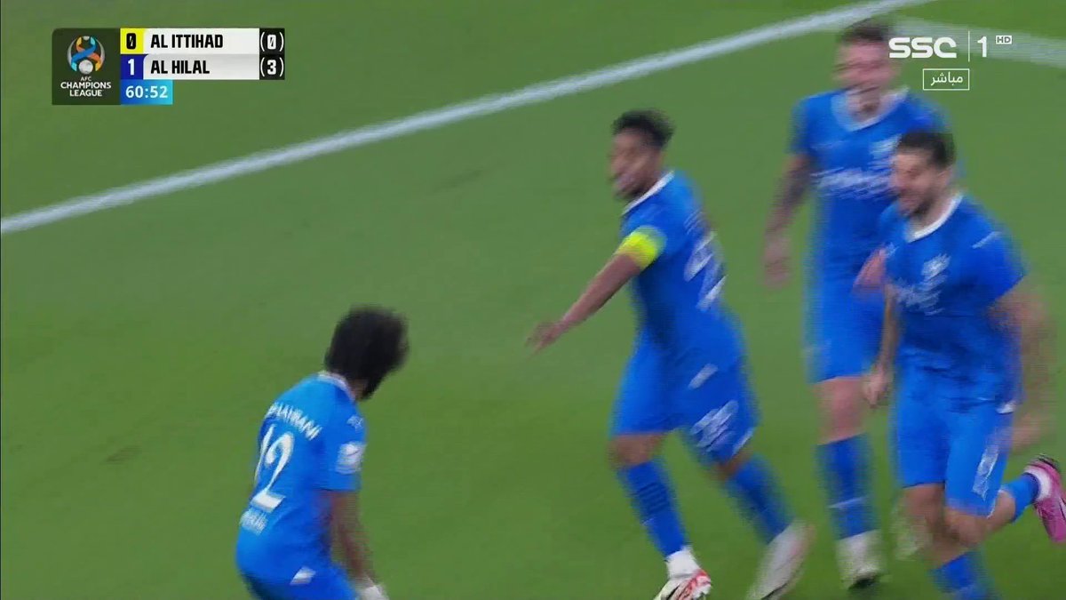لكل شي هناك موسم، ولكل موسم هناك هلال ✌🏻 مبروك لكل محبيه الانفراد بالرقم القياسي عالميا 💙 وشكرا للعميد وكل عشاقه 🖤💛 #الاتحاد_الهلال
