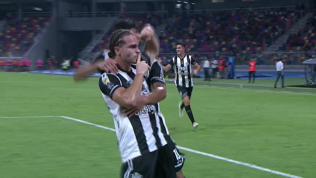 TODO IGUALADO EN EL MADRE DE CIUDADES. Thiago Nuss metiรณ un gran cabezazo al รกngulo y sentenciรณ el 2-2 entre Central Cรณrdoba y Belgrano en la Copa de la Liga.