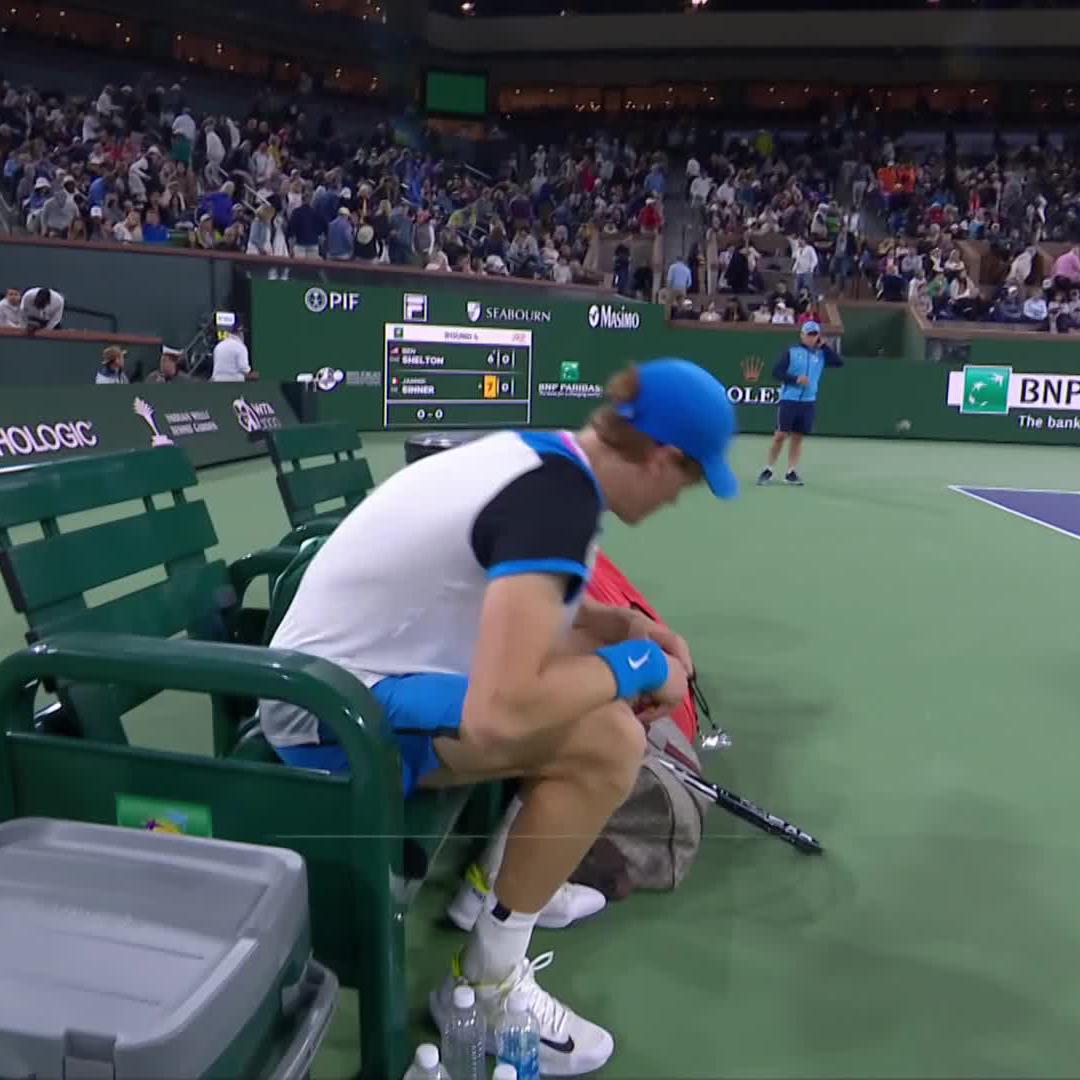 Sinner Sneaks Set 1✅ @Janniksin takes the opener 7-6 👐 #TennisParadise