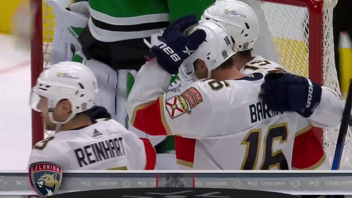 Comeback complete! ✅ Aleksander Barkov scores the game-winning goal after the Florida Panthers trailed 3-0 midway through the second period! 😼